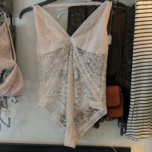 Aerie creme lace bodysuit sz XL lk new